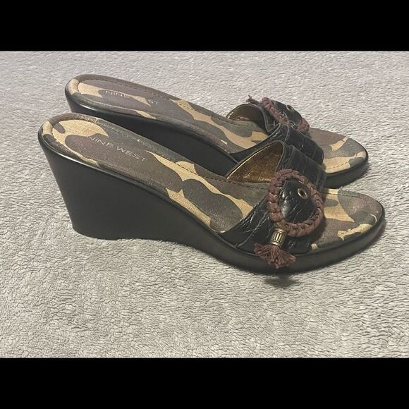 NINE West wedge slide sandals size 8 very good condition - Picture 1 of 6
